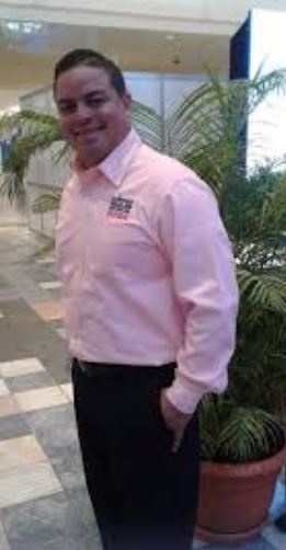 <em>Alex B.</em>
